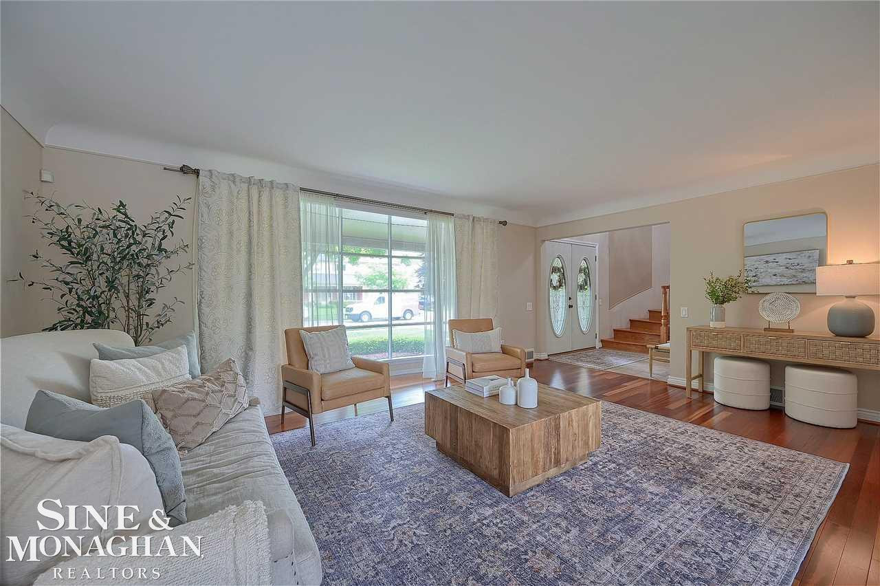 559 Briarcliff, Grosse Pointe Woods, MI 48236 — Photo 5