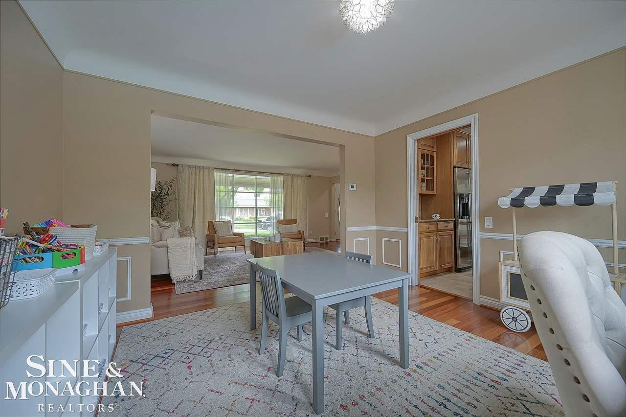 559 Briarcliff, Grosse Pointe Woods, MI 48236 — Photo 7