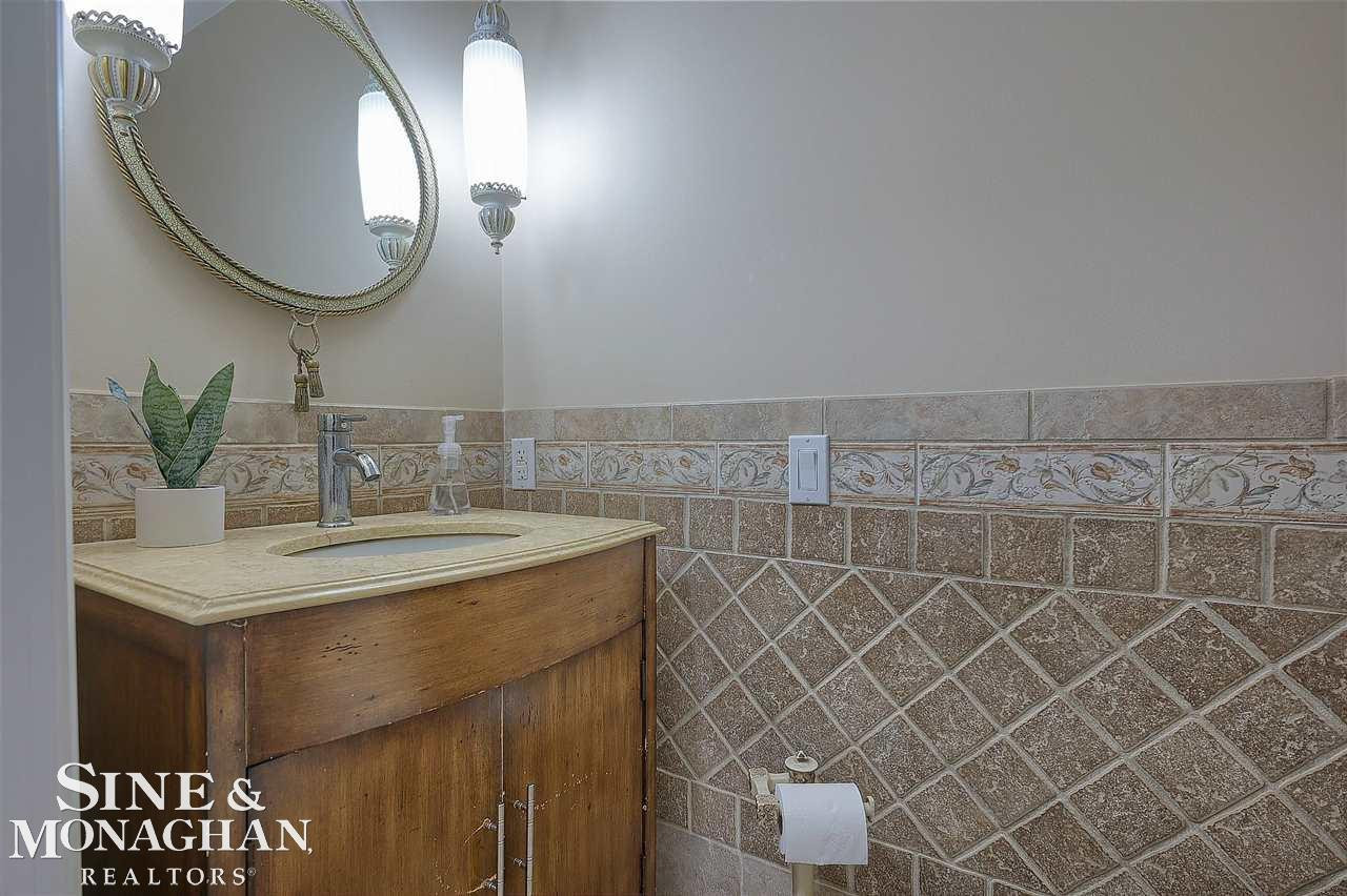 559 Briarcliff, Grosse Pointe Woods, MI 48236 — Photo 15