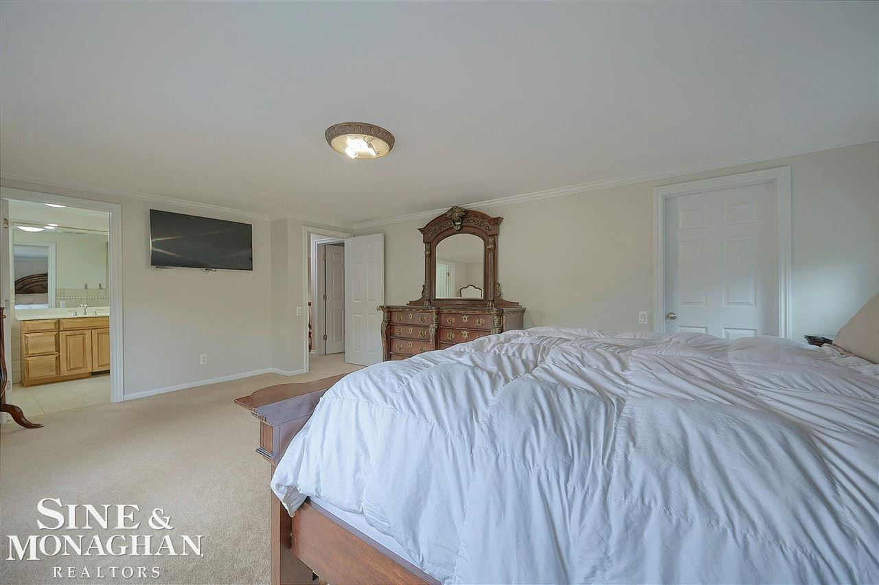 559 Briarcliff, Grosse Pointe Woods, MI 48236 — Photo 17