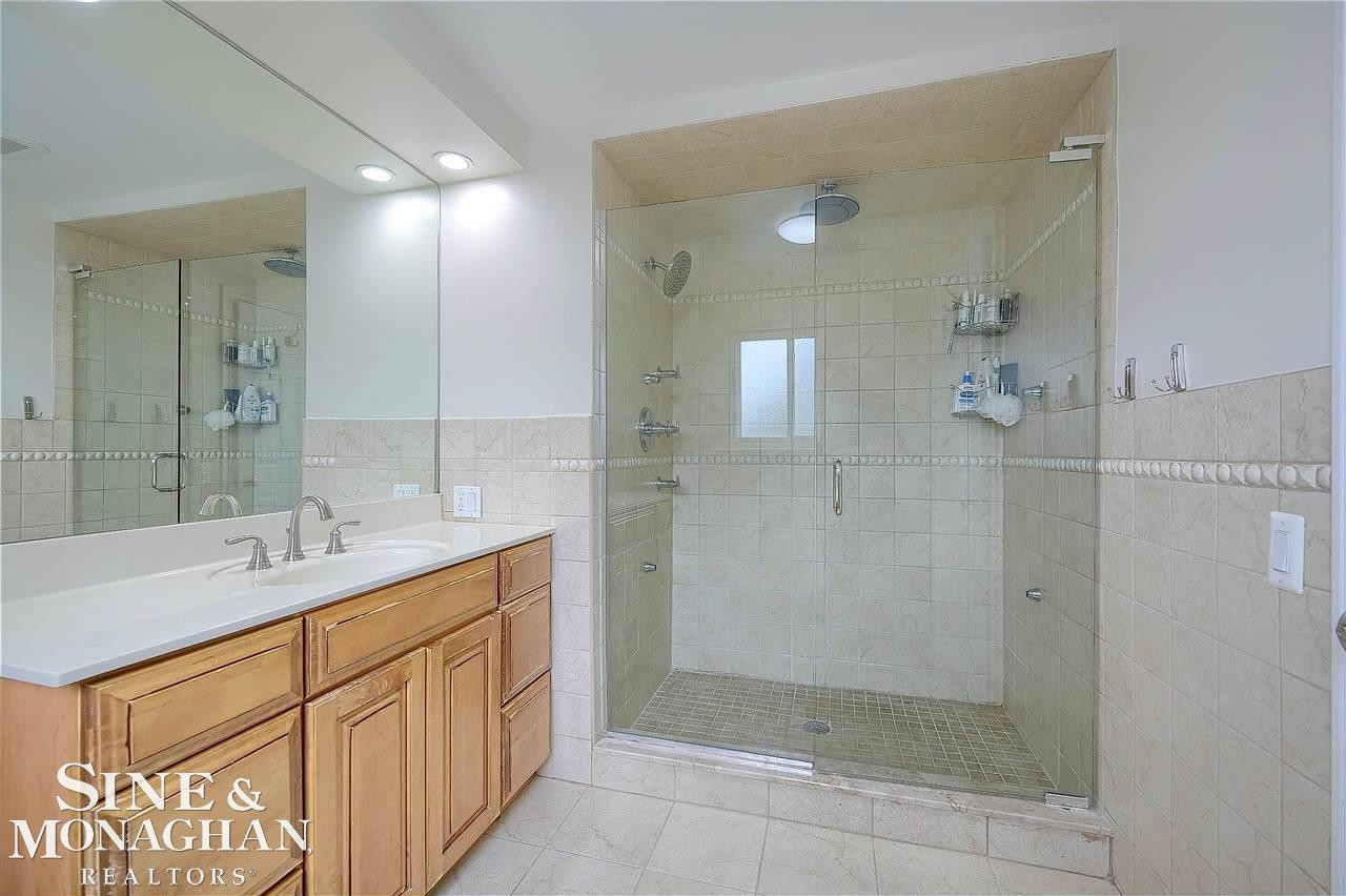 559 Briarcliff, Grosse Pointe Woods, MI 48236 — Photo 19