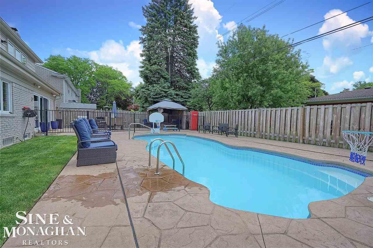 559 Briarcliff, Grosse Pointe Woods, MI 48236 — Photo 35