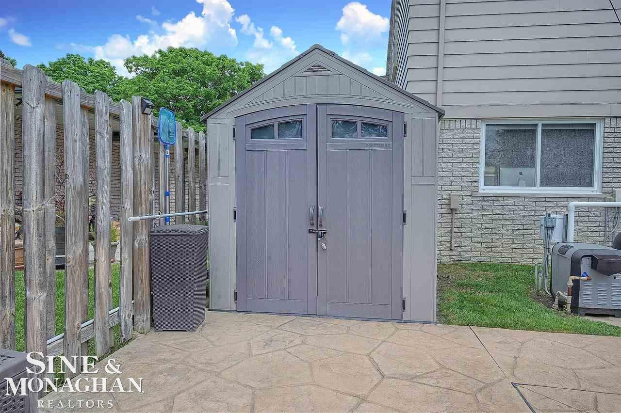 559 Briarcliff, Grosse Pointe Woods, MI 48236 — Photo 40