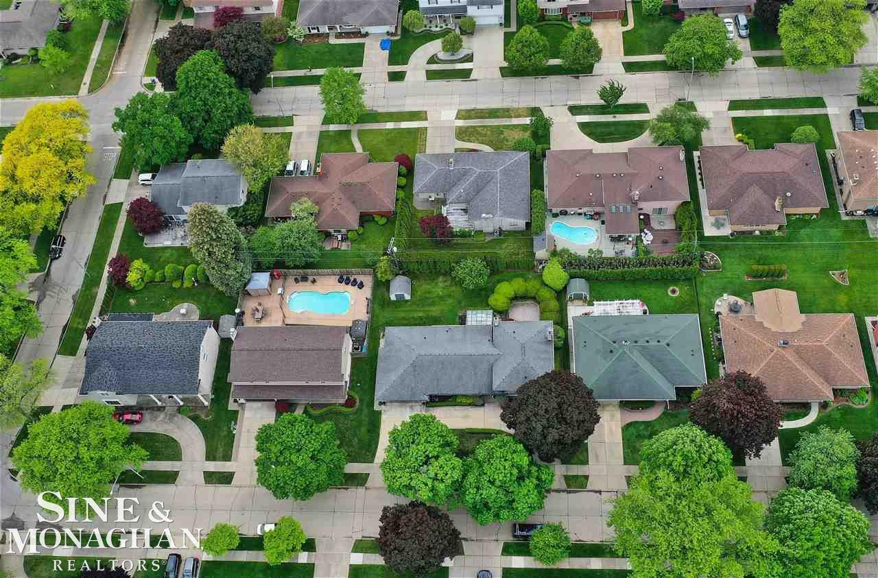 559 Briarcliff, Grosse Pointe Woods, MI 48236 — Photo 43
