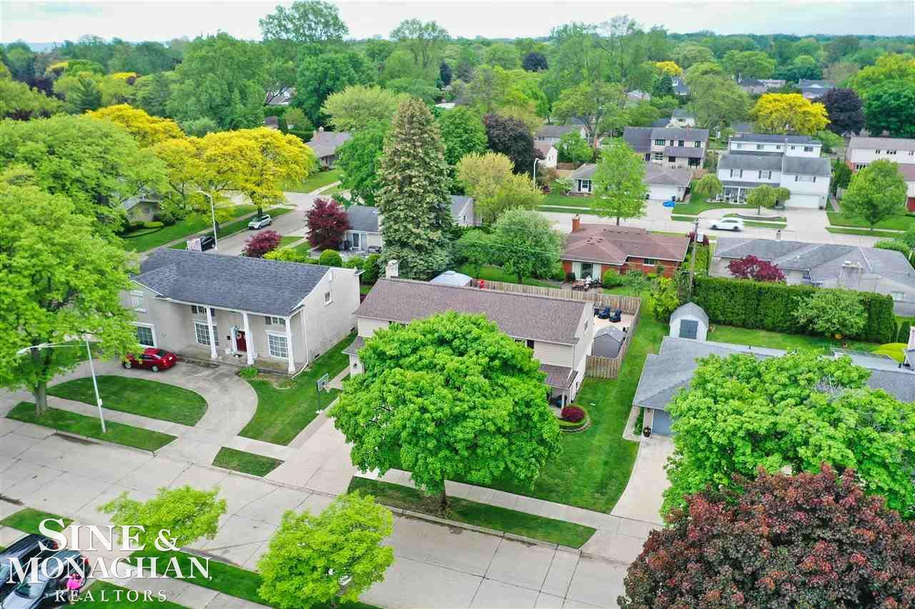 559 Briarcliff, Grosse Pointe Woods, MI 48236 — Photo 48