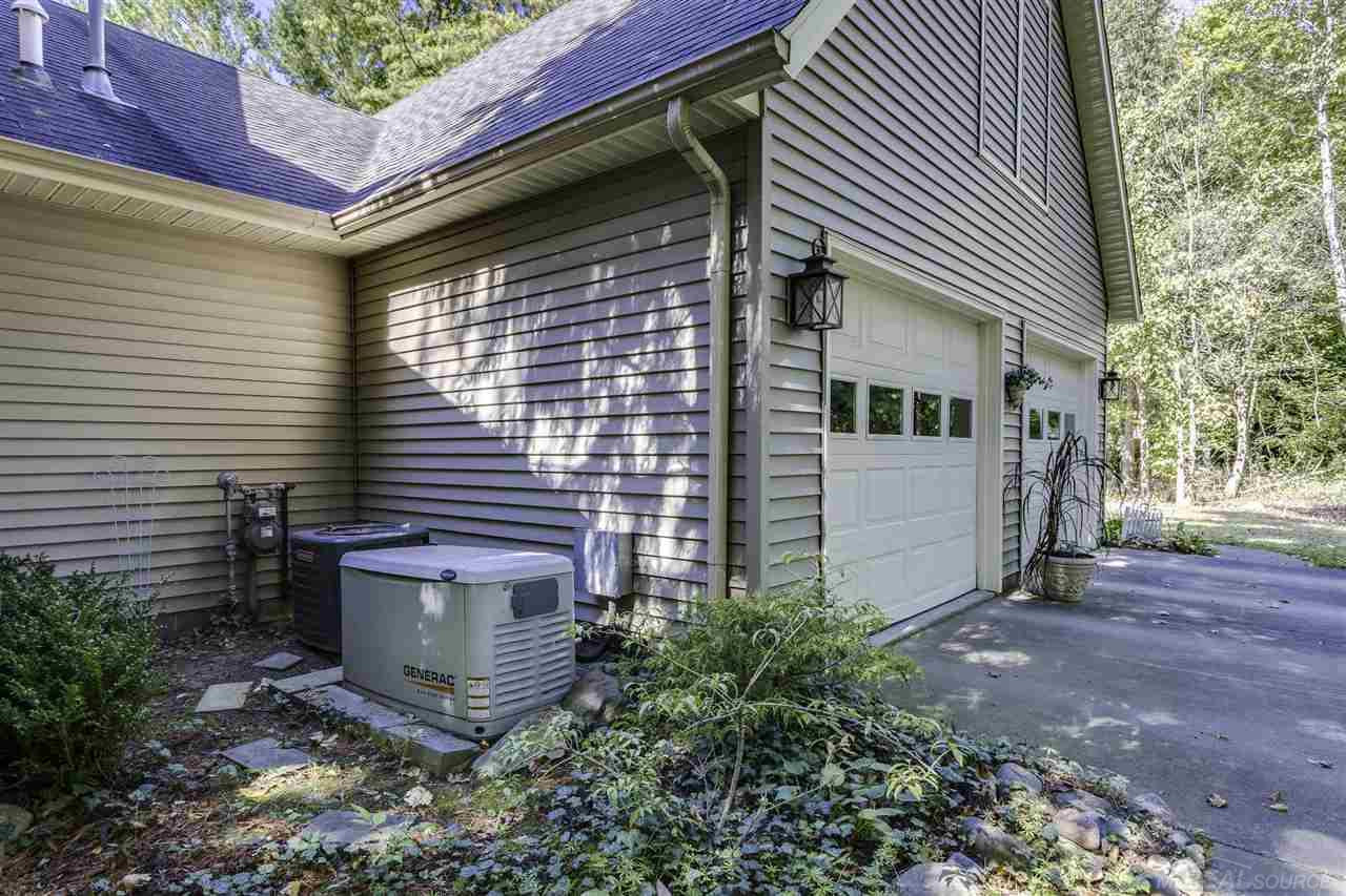 6312 Buena Vista, Lexington, MI 48450 — Photo 41