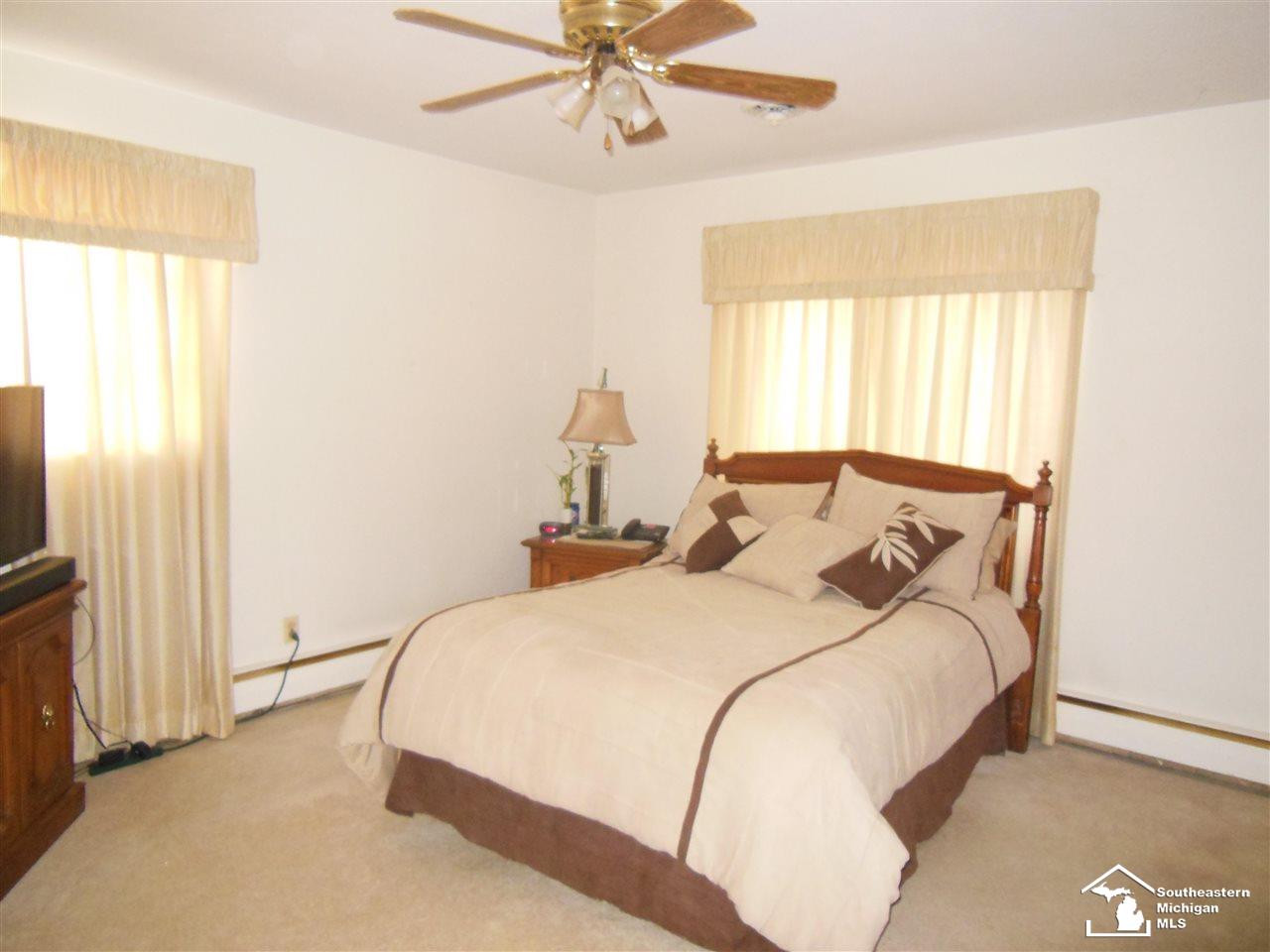 7365 Kenilworth, Lambertville, MI 48144 — Photo 16