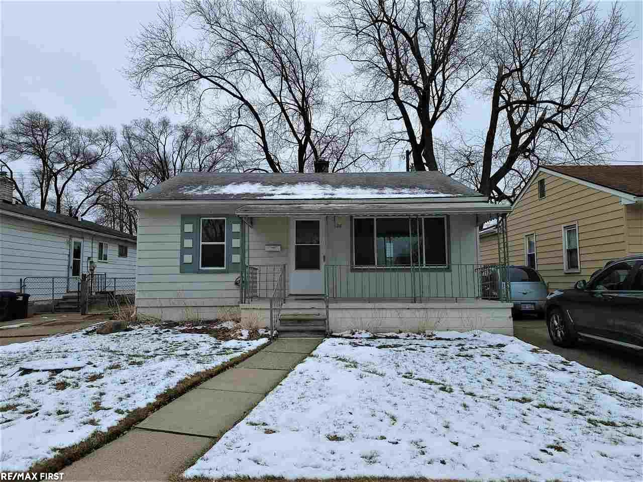 520 E Rowland Ave, Madison Heights, MI 48071 — Photo 2