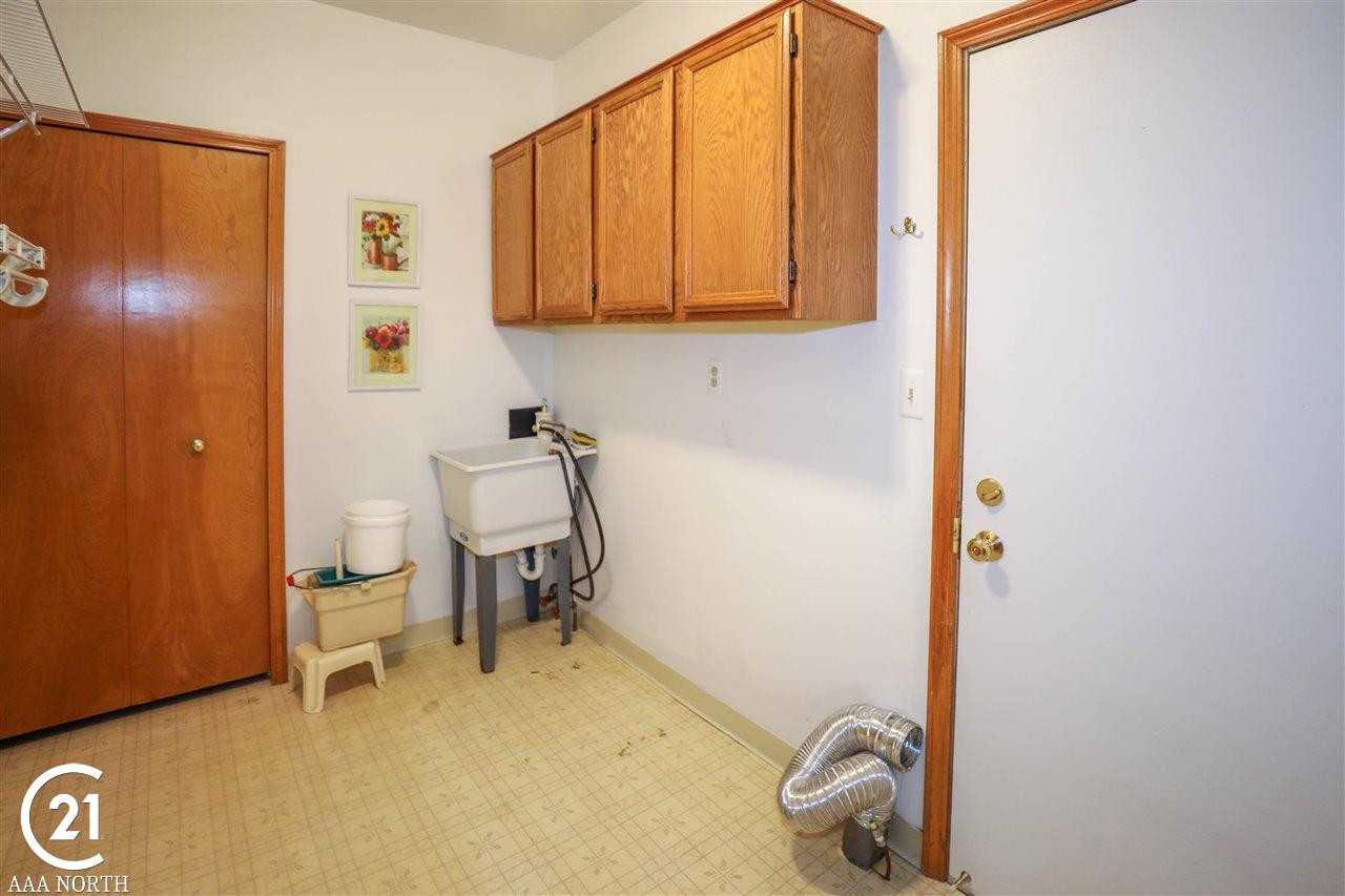 49006 Babcock Ct., Shelby Twp, MI 48315 — Photo 6