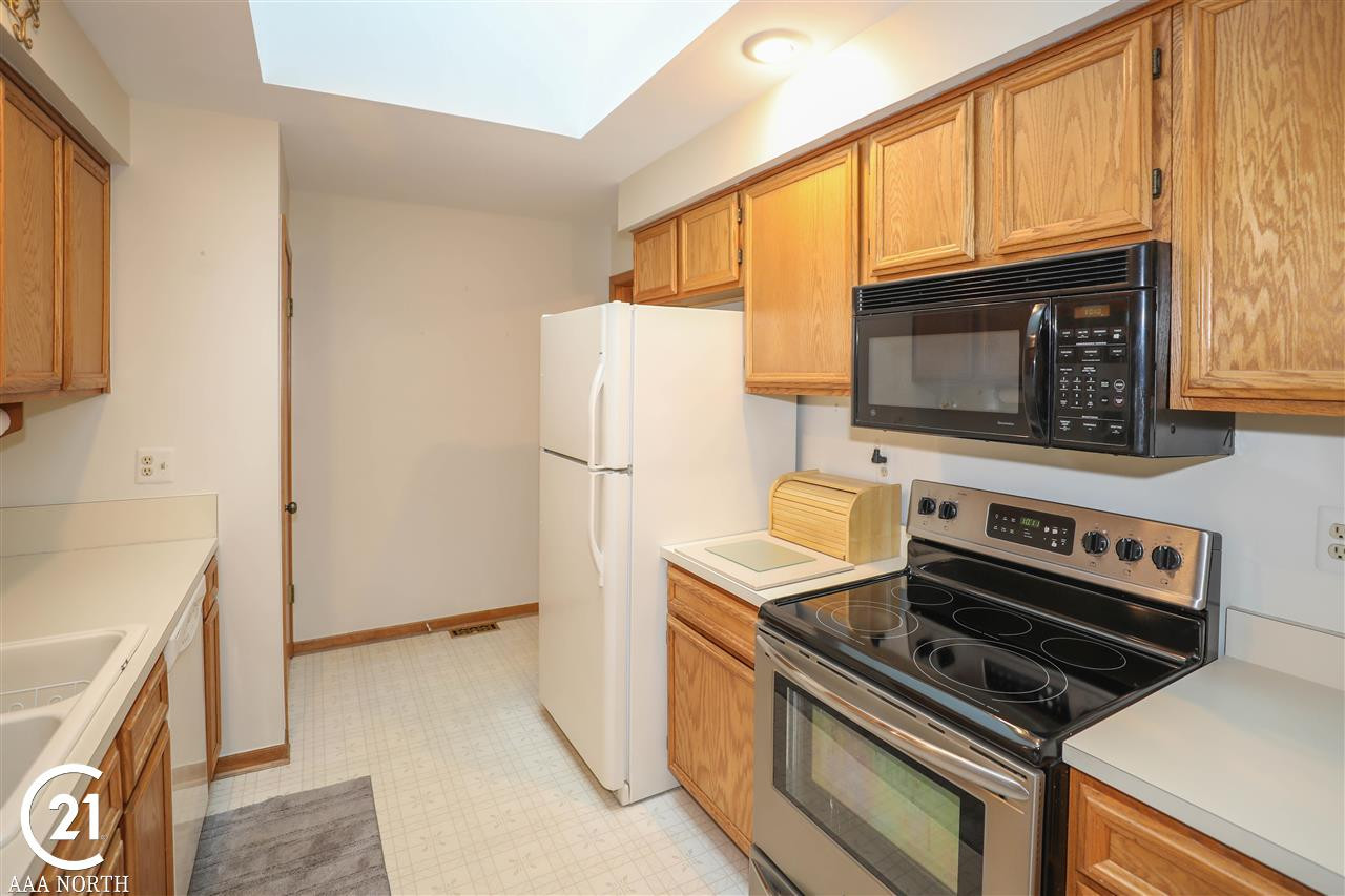 49006 Babcock Ct., Shelby Twp, MI 48315 — Photo 7