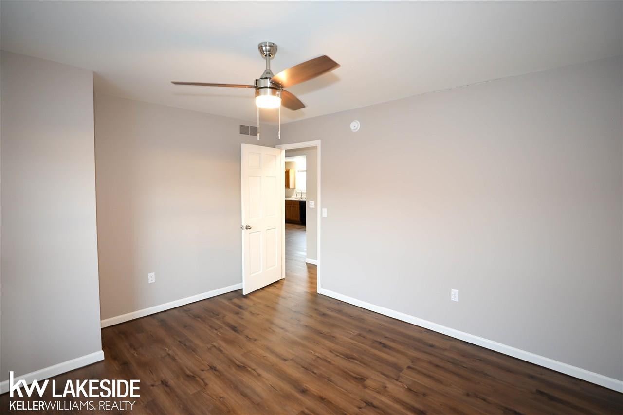 794 Cove Rd, Wales, MI — Photo 15