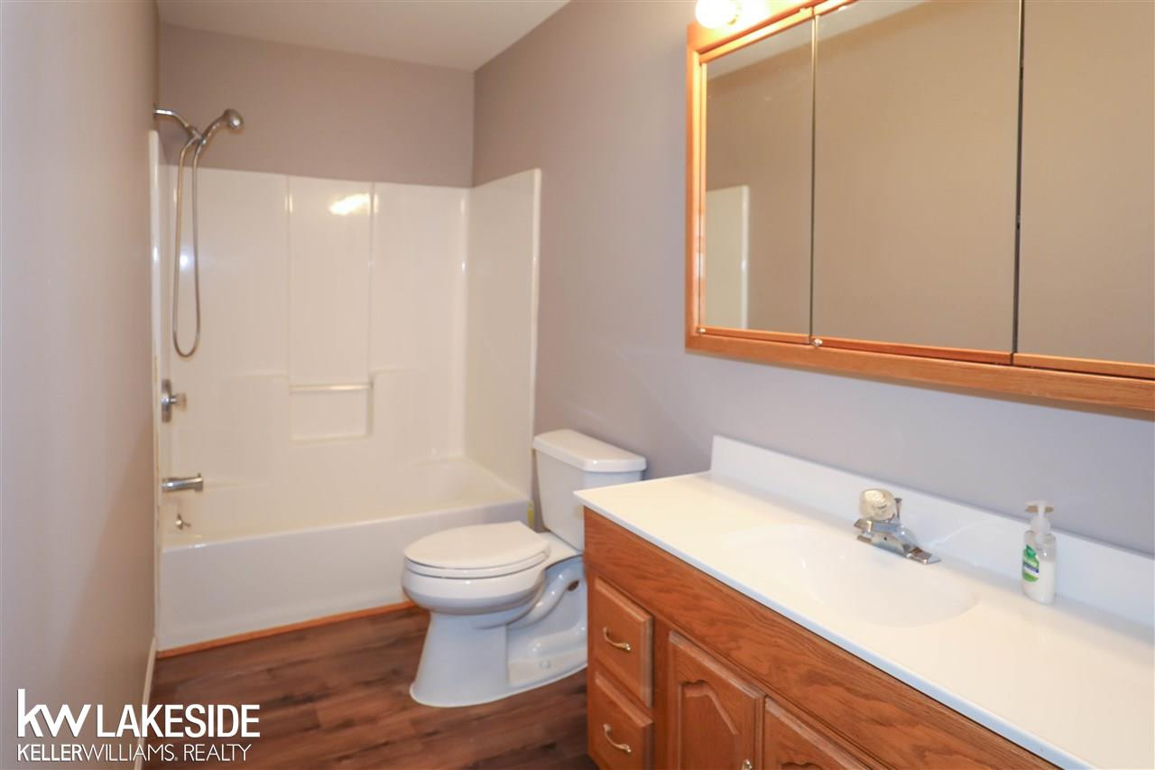 794 Cove Rd, Wales, MI — Photo 22