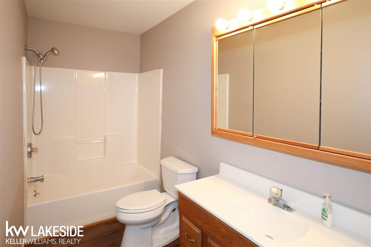 794 Cove Rd, Wales, MI — Photo 23