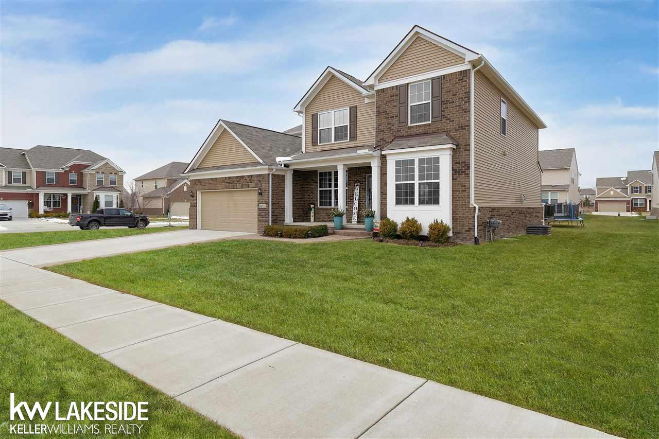 49537 Malten Dr, Macomb, MI 48044 — Photo 4
