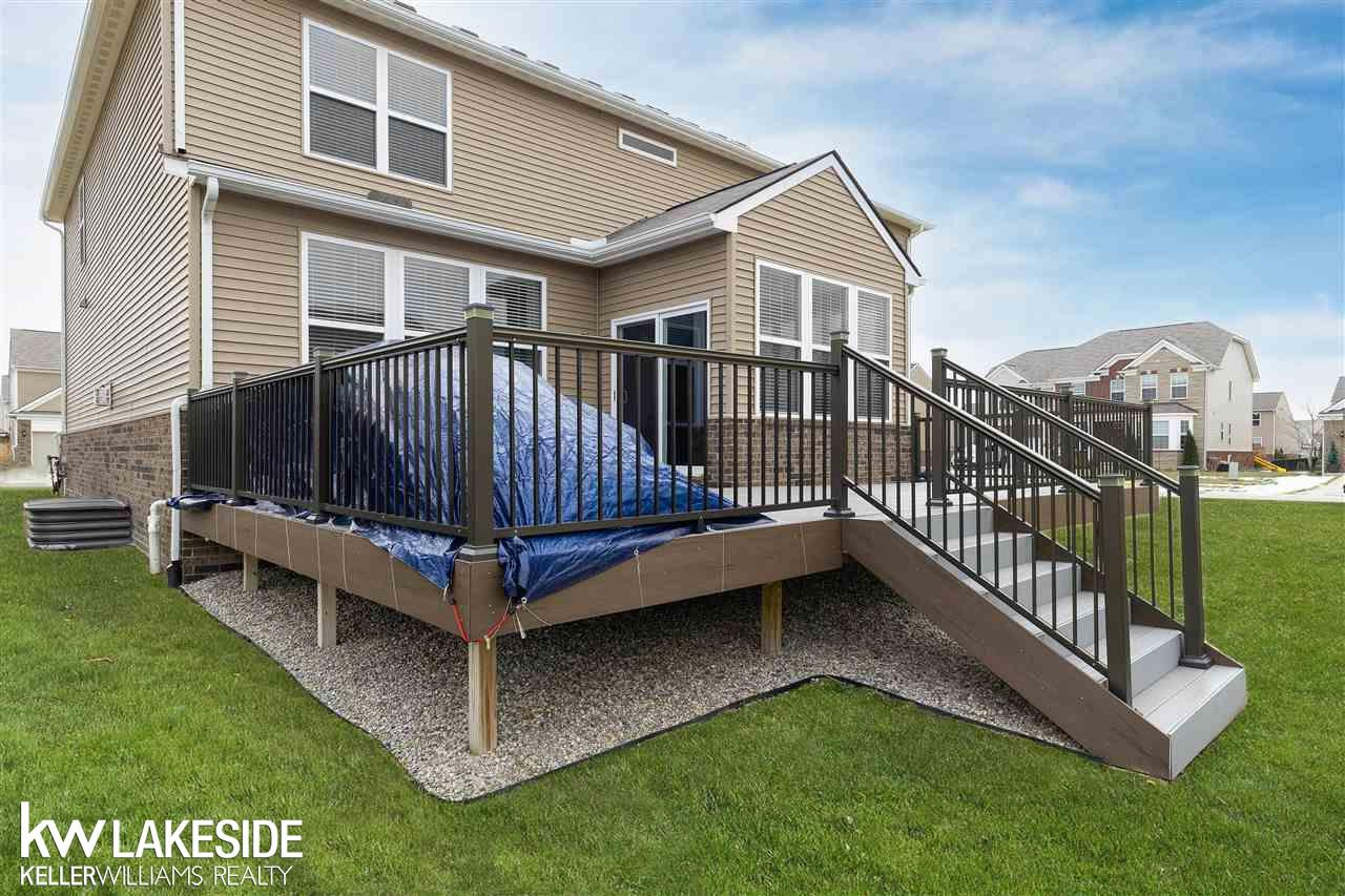 49537 Malten Dr, Macomb, MI 48044 — Photo 6