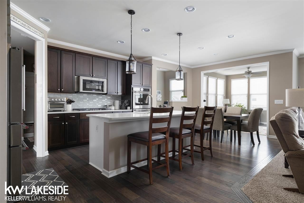 49537 Malten Dr, Macomb, MI 48044 — Photo 10