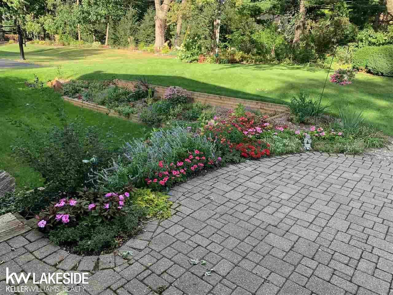 501 Longford, Rochester Hills, MI 48309 — Photo 3