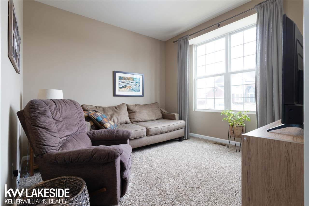 49537 Malten Dr, Macomb, MI 48044 — Photo 20