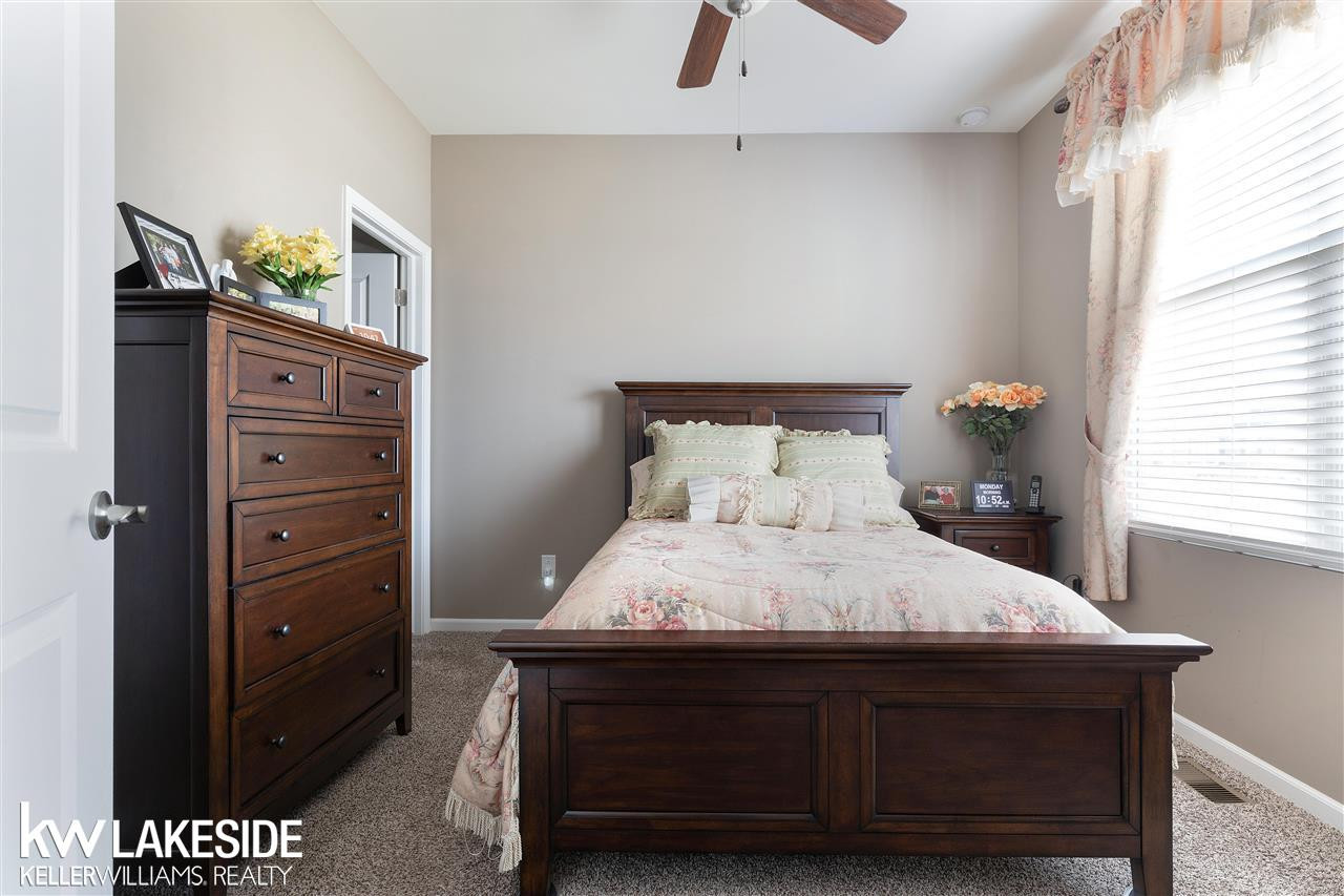 49537 Malten Dr, Macomb, MI 48044 — Photo 23