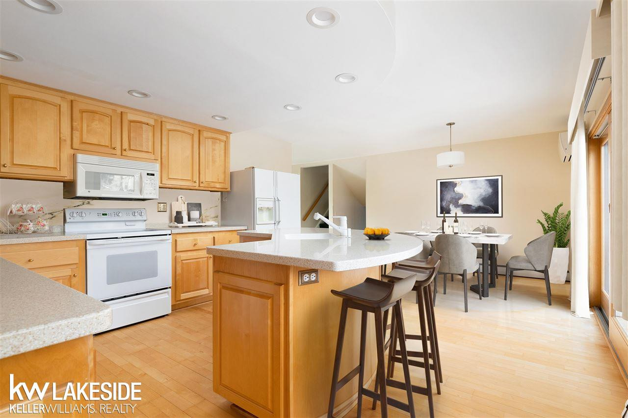 501 Longford, Rochester Hills, MI 48309 — Photo 12