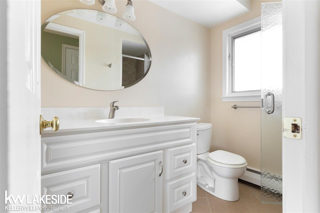 501 Longford, Rochester Hills, MI 48309 — Photo 19