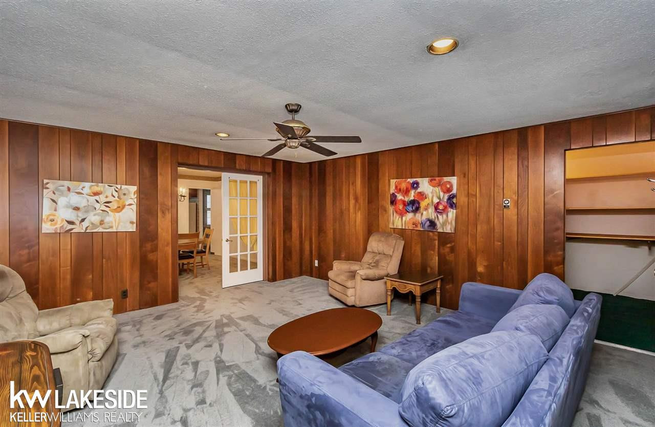 4494 Burnley Dr, MI 48304 — Photo 6