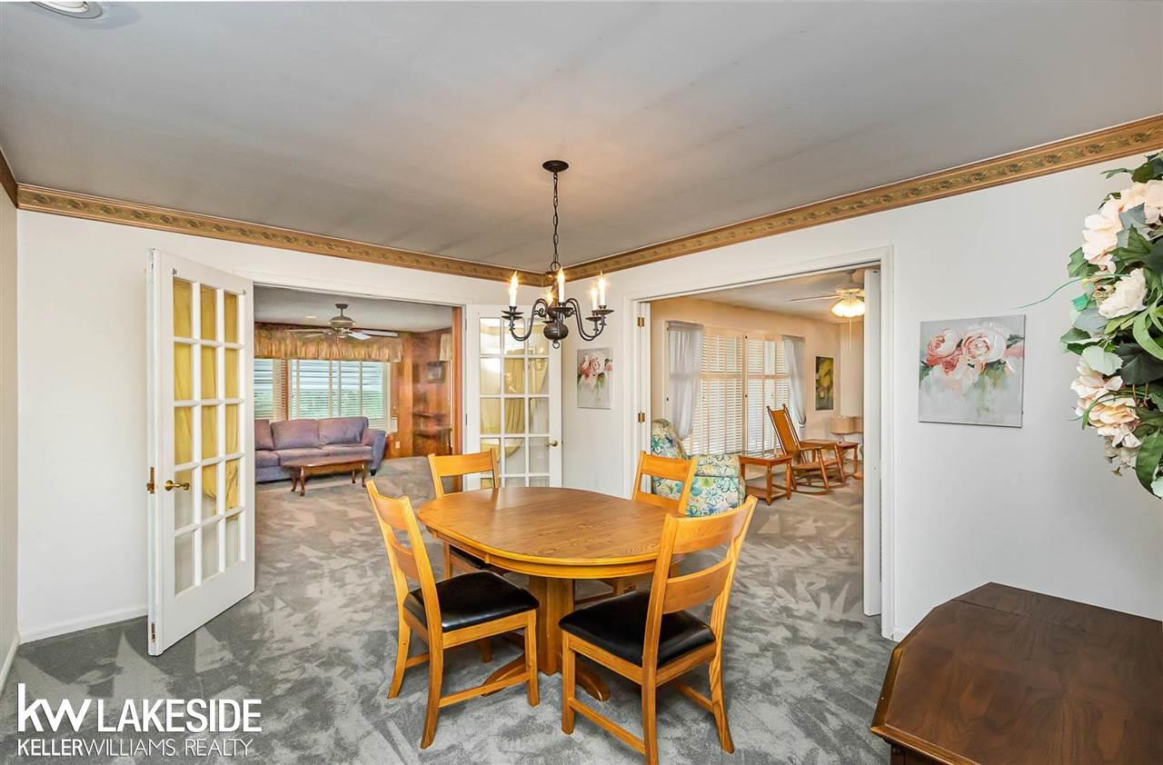 4494 Burnley Dr, MI 48304 — Photo 8