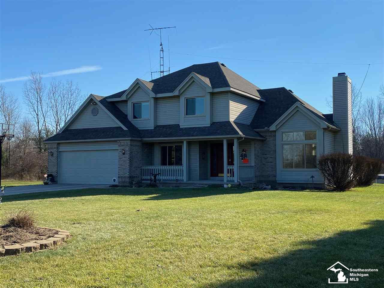 567 W Vienna, Temperance, MI 48182 — front exterior