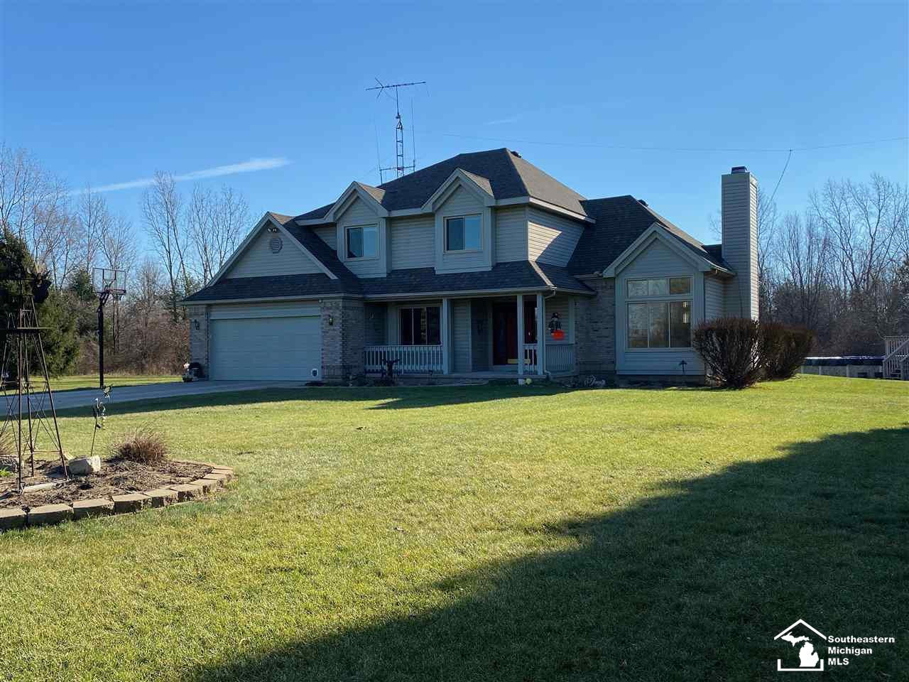 567 W Vienna, Temperance, MI 48182 — Photo 2
