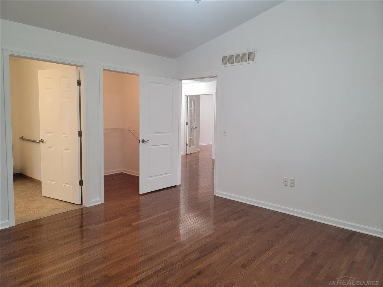 7223 N Central Park, Shelby Twp, MI 48317 — Photo 8