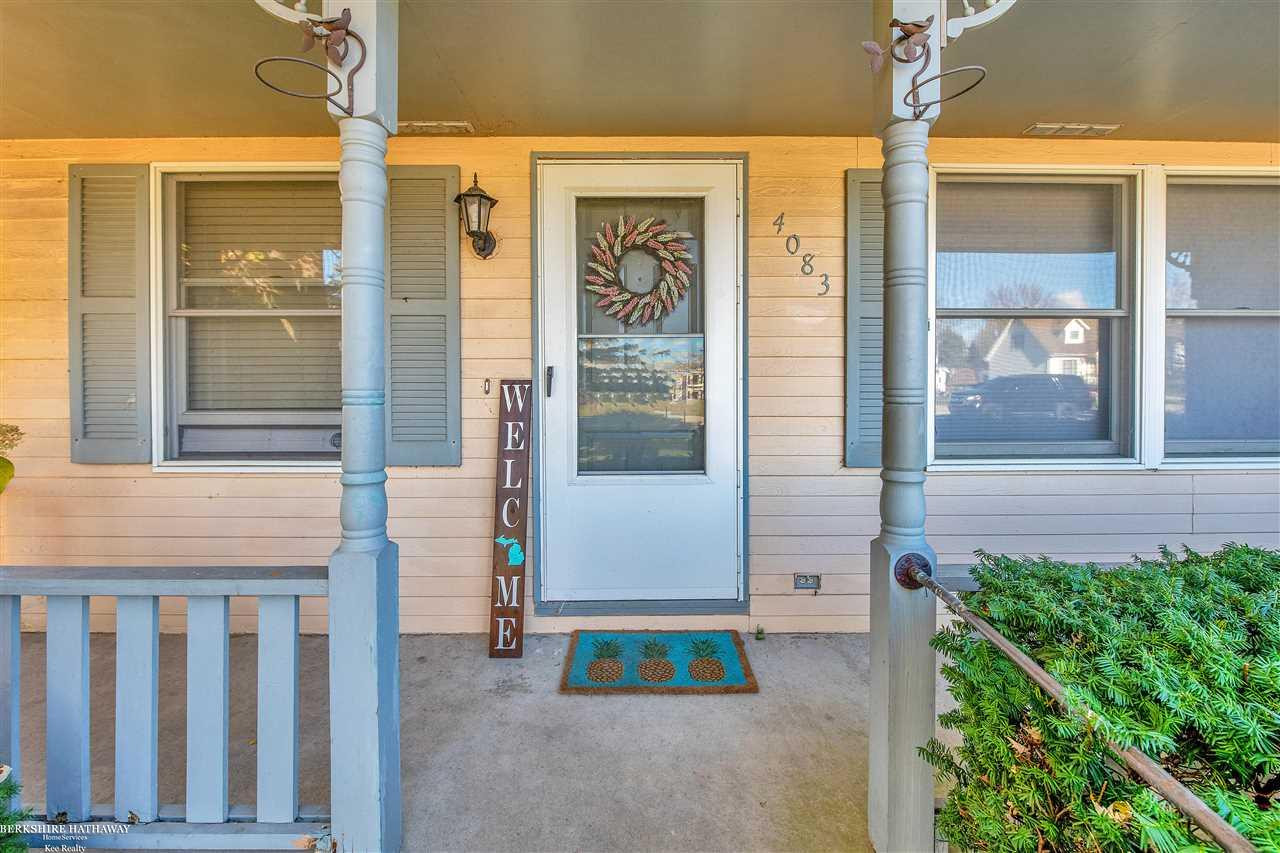 4083 Violet, MI 48079 — front exterior