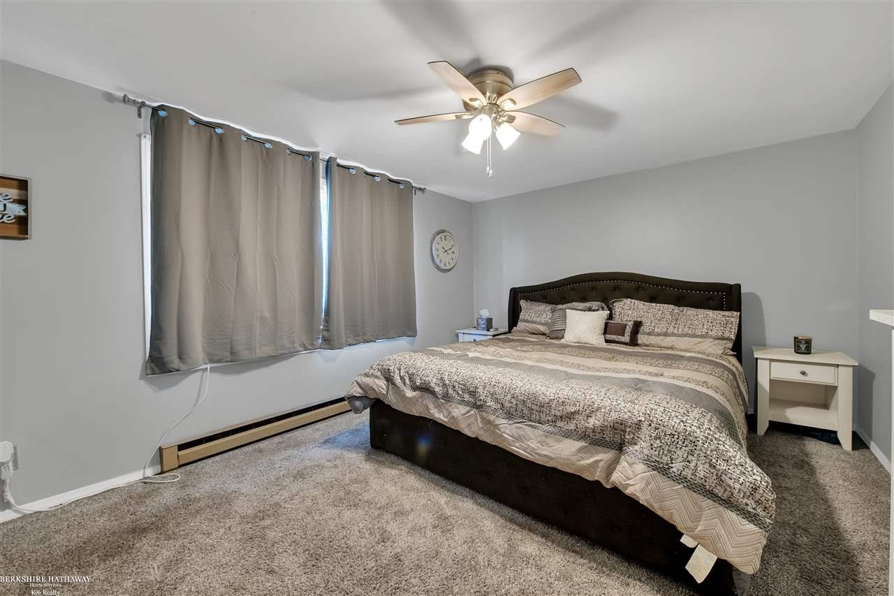 4083 Violet, MI 48079 — Photo 11