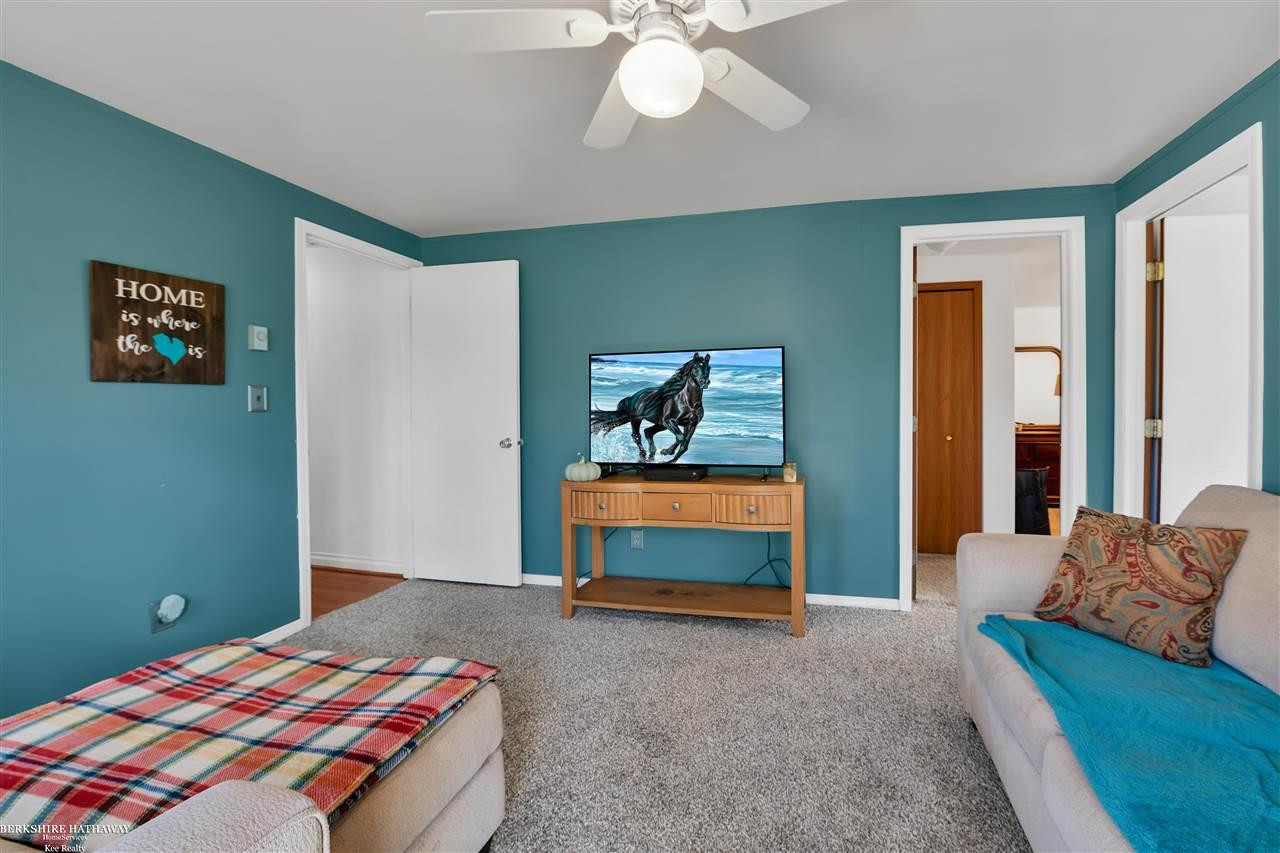 4083 Violet, MI 48079 — Photo 14