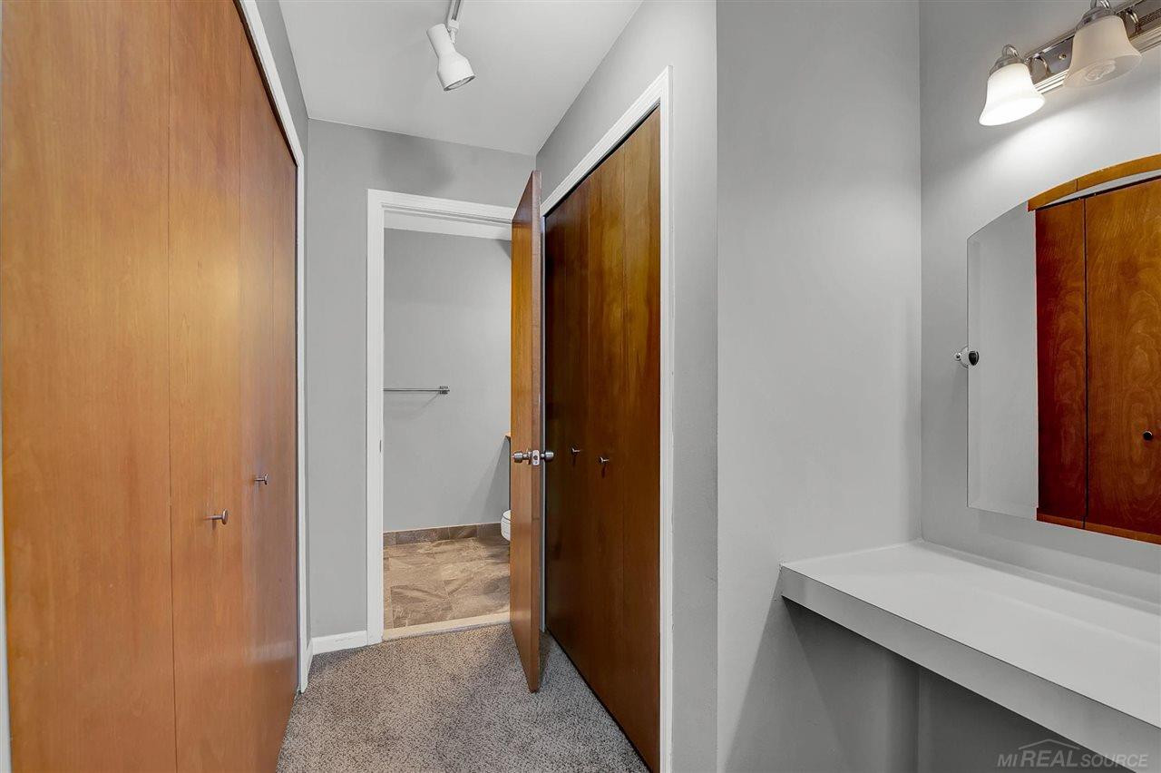 814 Country Club Dr, Saint Clair Shores, MI 48082 — Photo 18