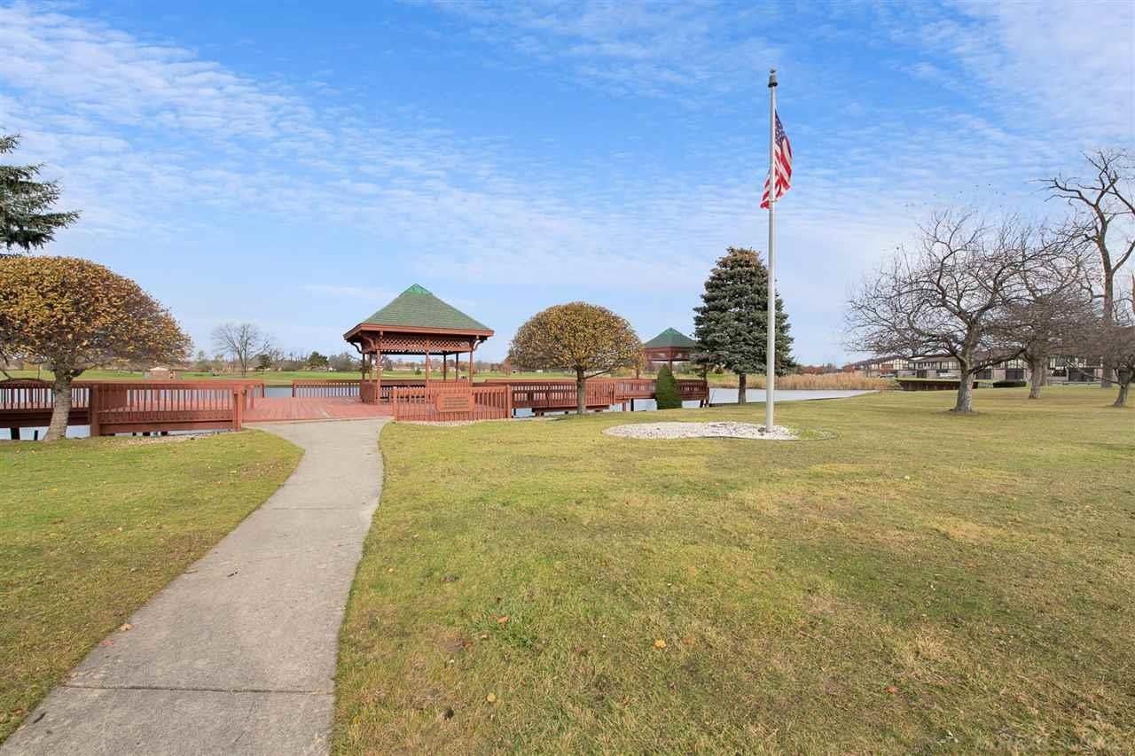 814 Country Club Dr, Saint Clair Shores, MI 48082 — Photo 23