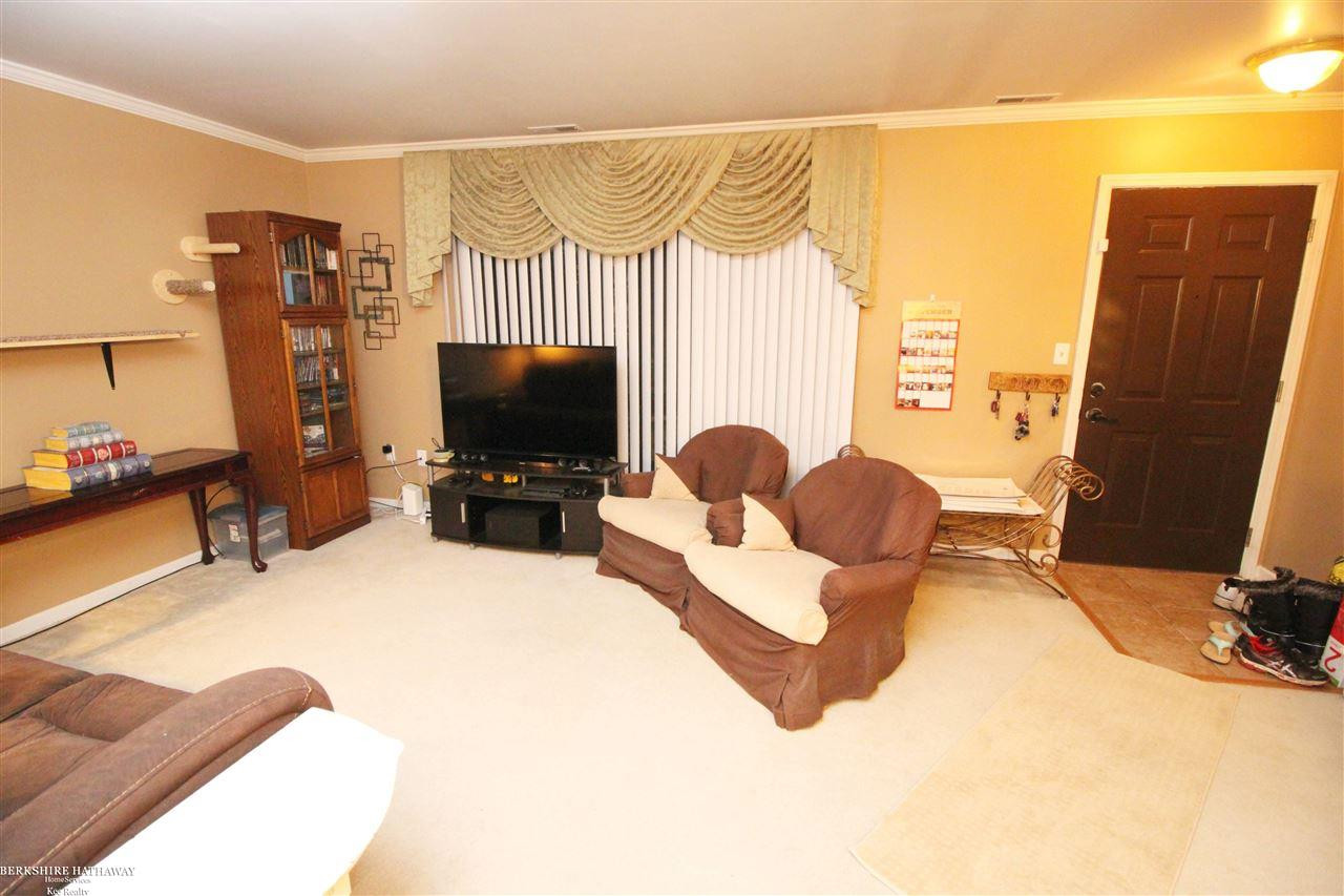 50419 Bay Run S, MI 48047 — Photo 10