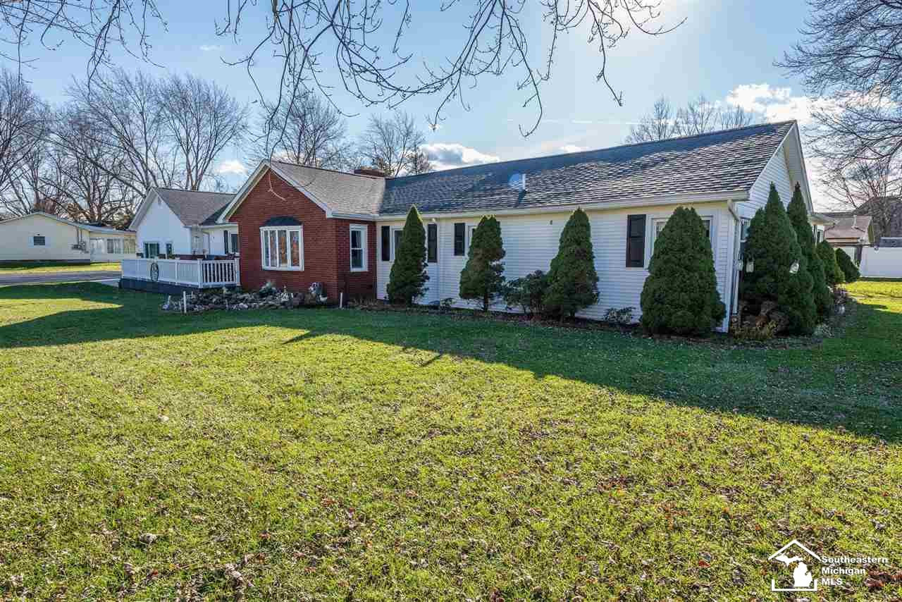 6299 Dixon, Monroe, MI 48161 — front exterior