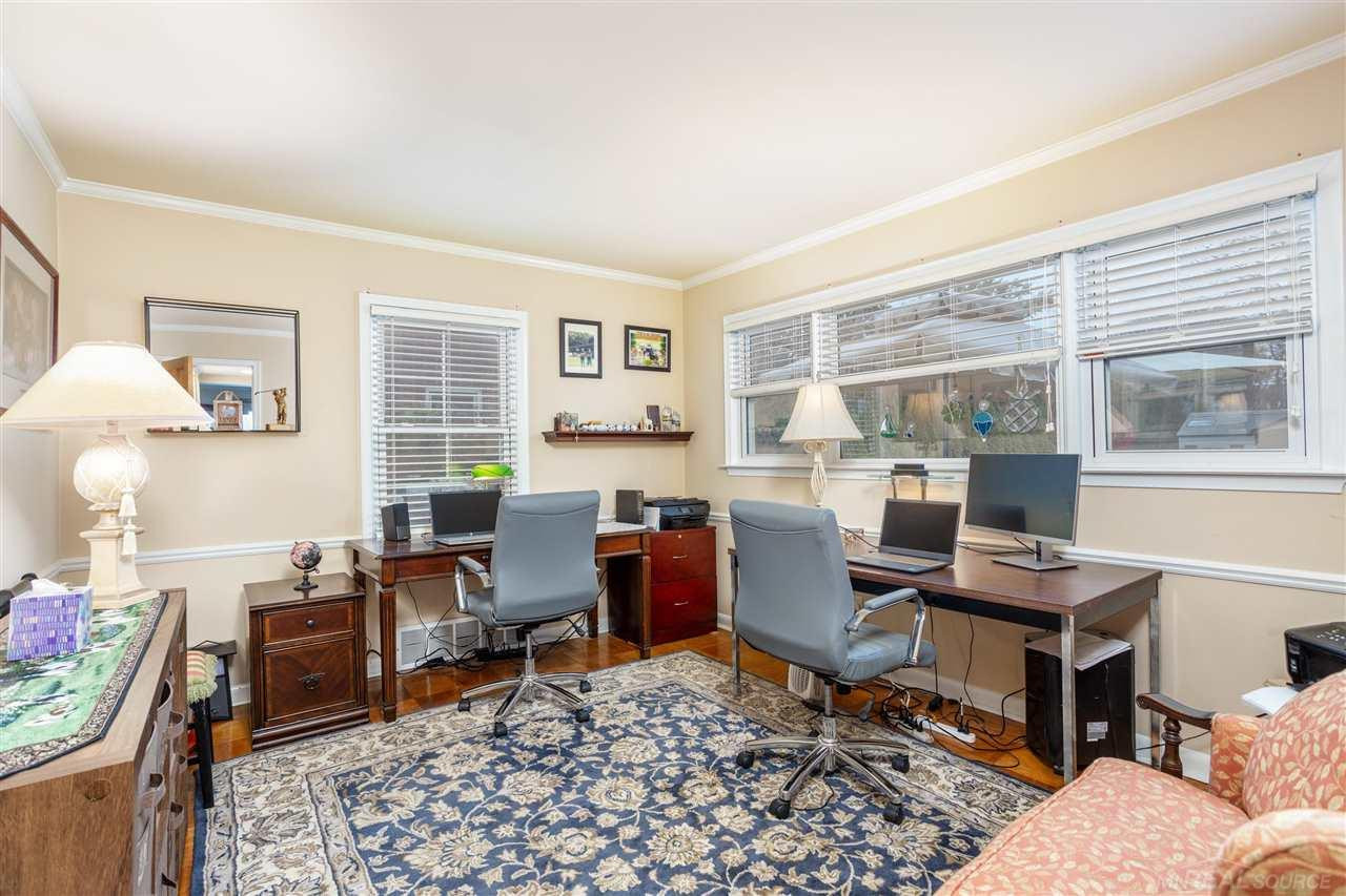 70 Hampton Rd, Grosse Pointe Shores, MI 48236 — Photo 16