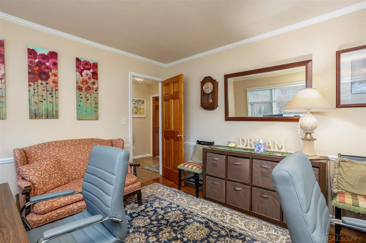 70 Hampton Rd, Grosse Pointe Shores, MI 48236 — Photo 17