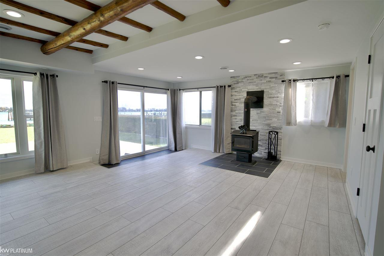 5385 Pointe Drive, MI — Photo 11