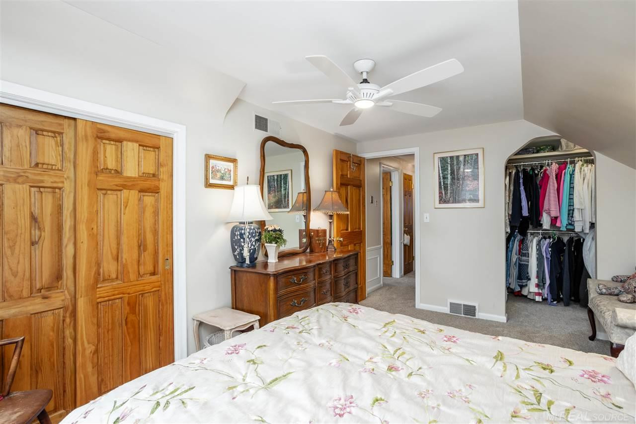 70 Hampton Rd, Grosse Pointe Shores, MI 48236 — Photo 24