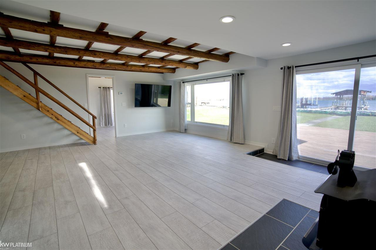 5385 Pointe Drive, MI — Photo 13