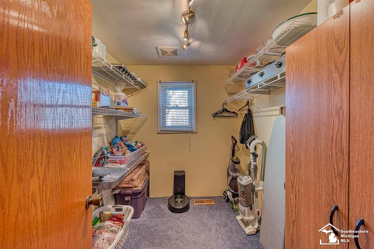 6299 Dixon, Monroe, MI 48161 — Photo 9