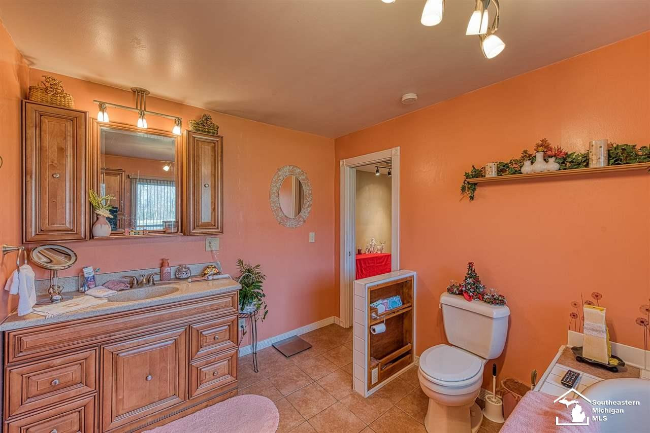 6299 Dixon, Monroe, MI 48161 — Photo 11