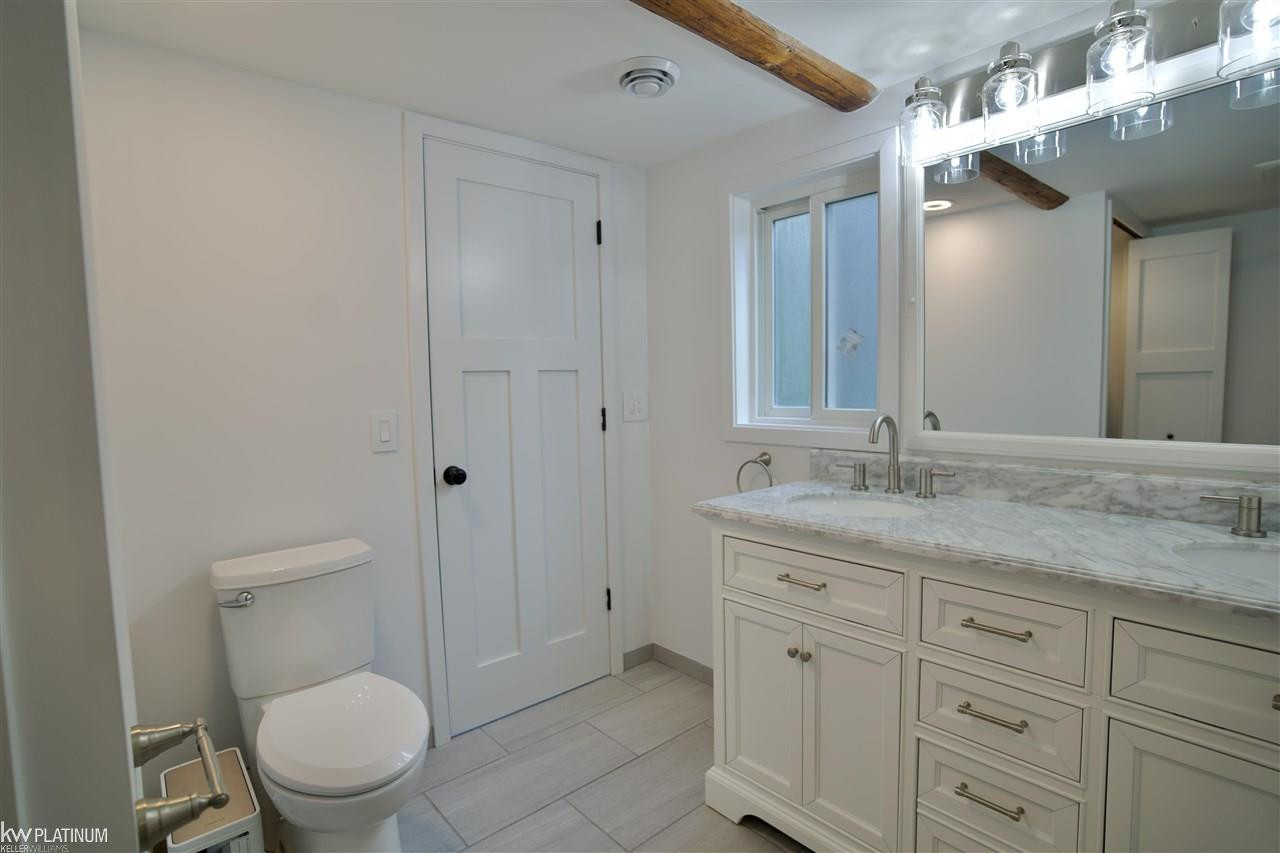 5385 Pointe Drive, MI — Photo 17