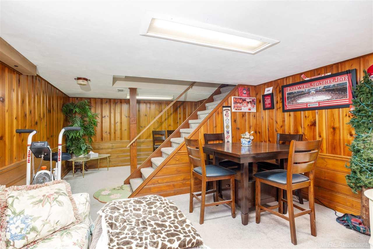 70 Hampton Rd, Grosse Pointe Shores, MI 48236 — Photo 31