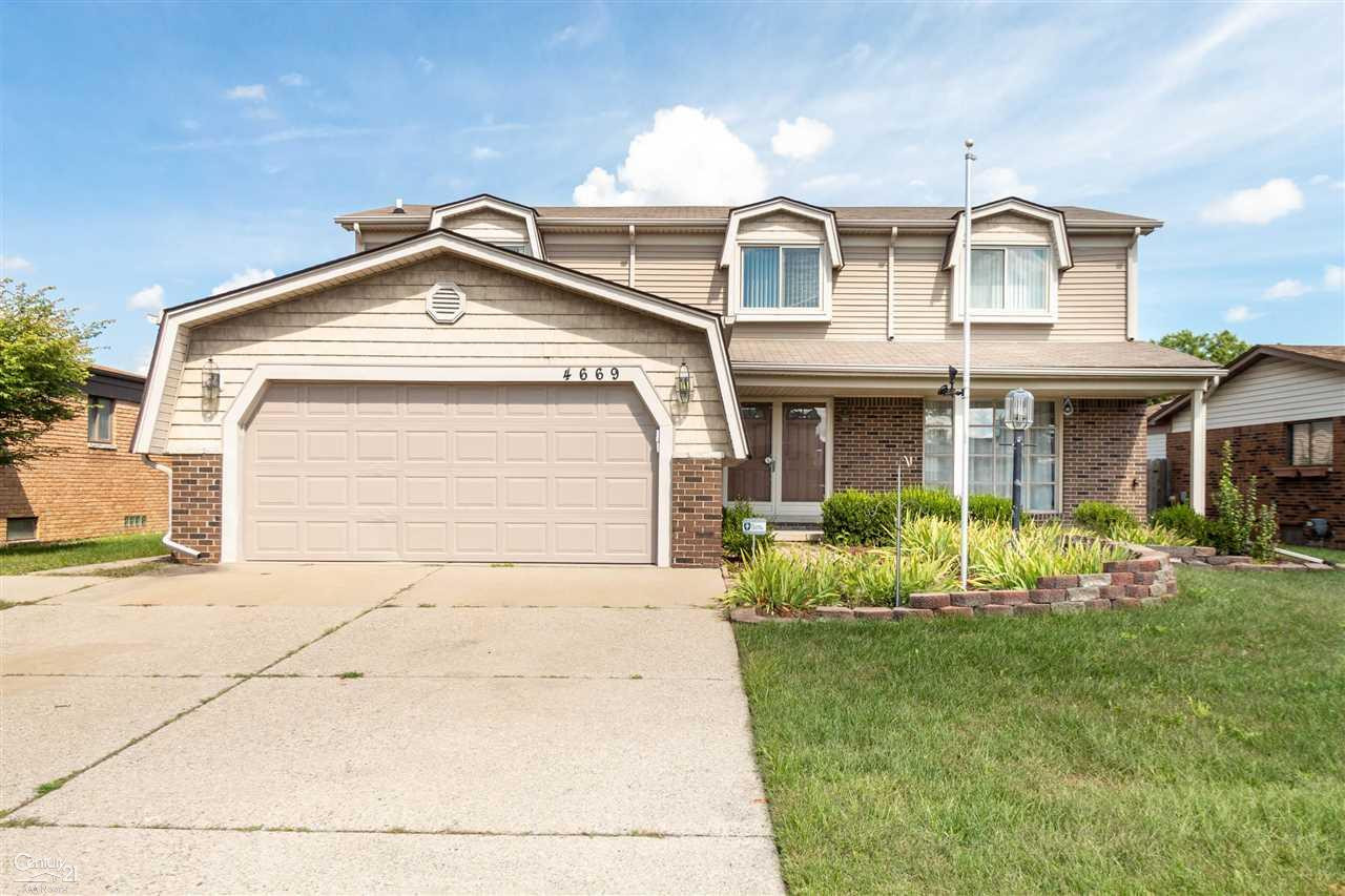 4669 Admiral, Sterling Heights, MI 48310 — front exterior