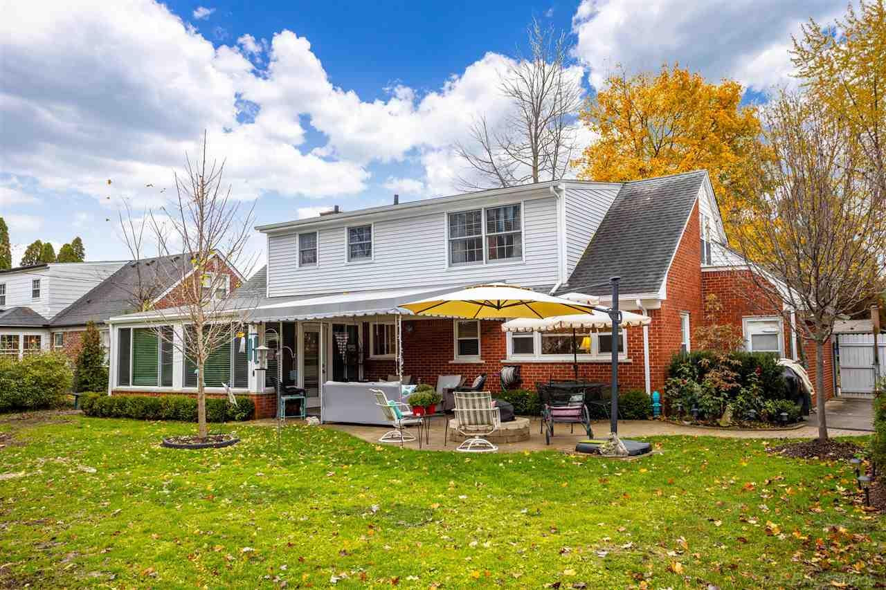 70 Hampton Rd, Grosse Pointe Shores, MI 48236 — Photo 37