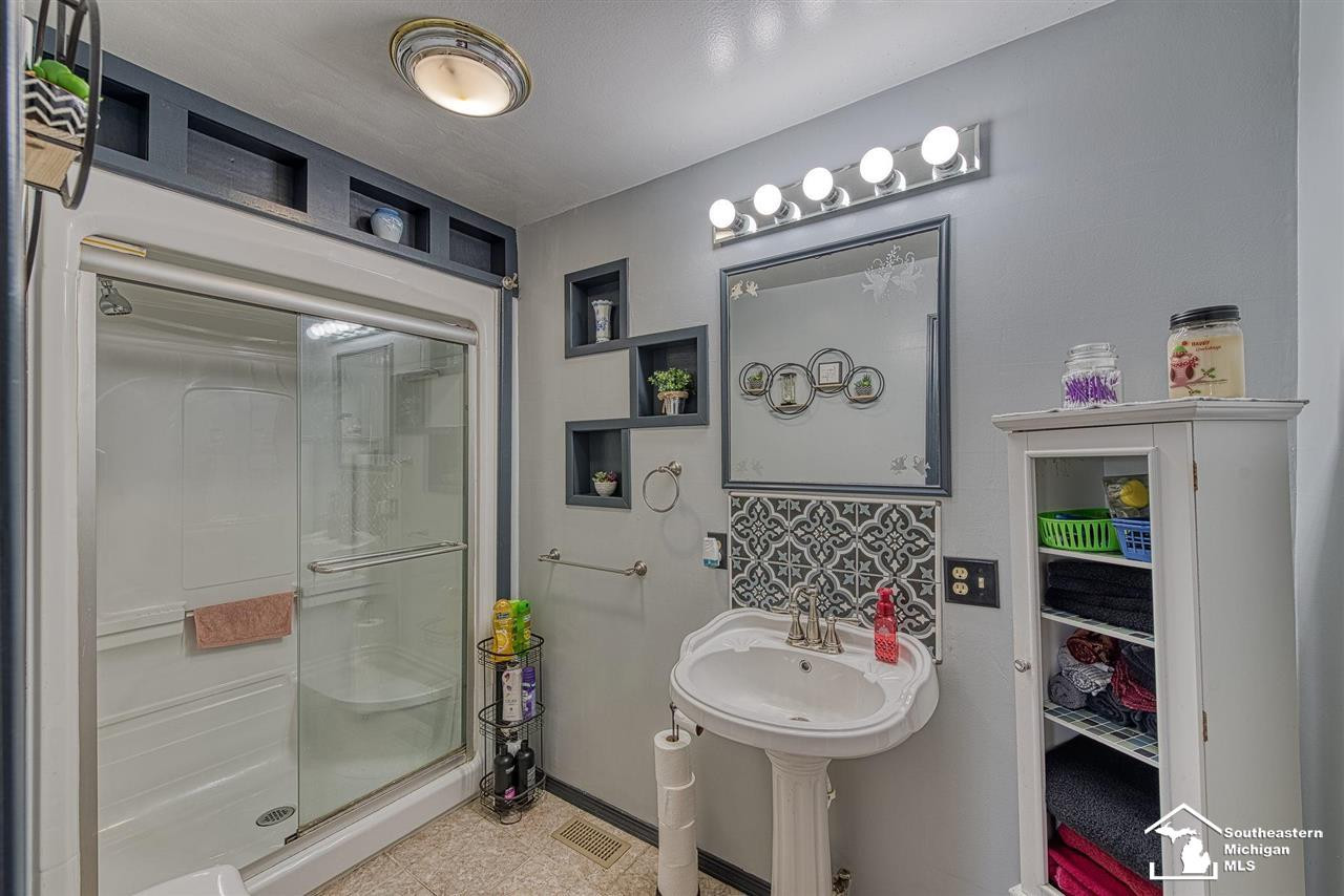 6299 Dixon, Monroe, MI 48161 — Photo 22