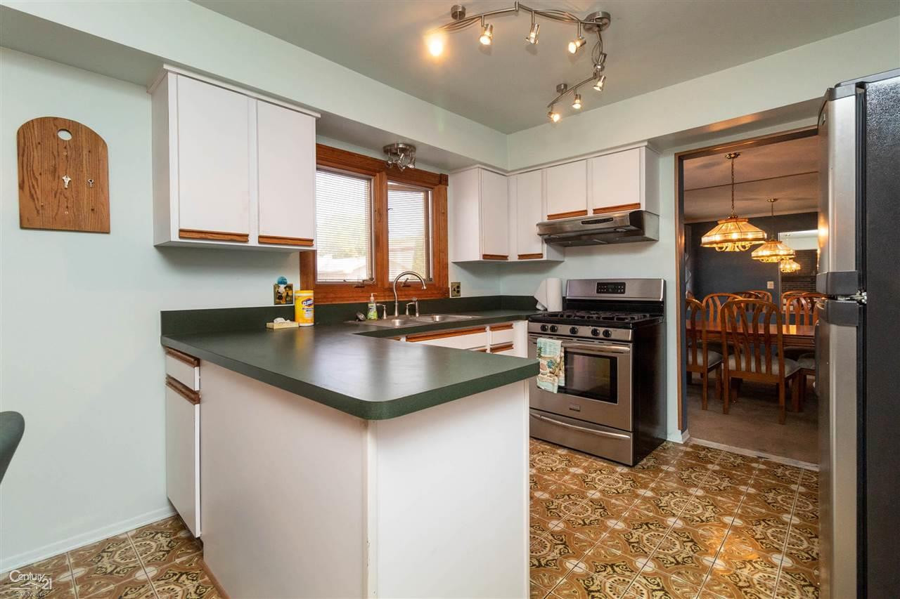 4669 Admiral, Sterling Heights, MI 48310 — Photo 14